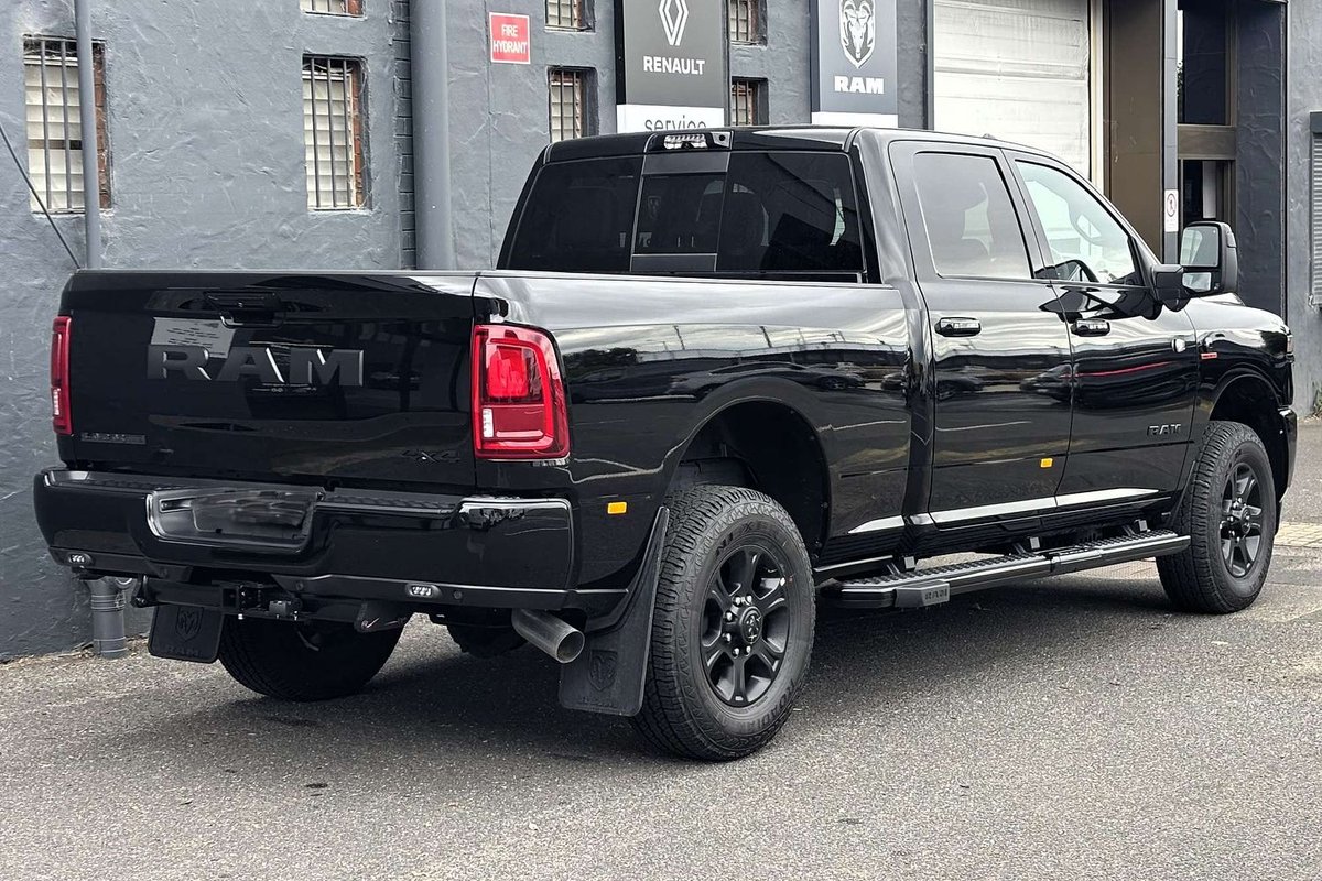 2026 RAM 2500 Laramie DJ MY26 4X4 Dual Range image 9
