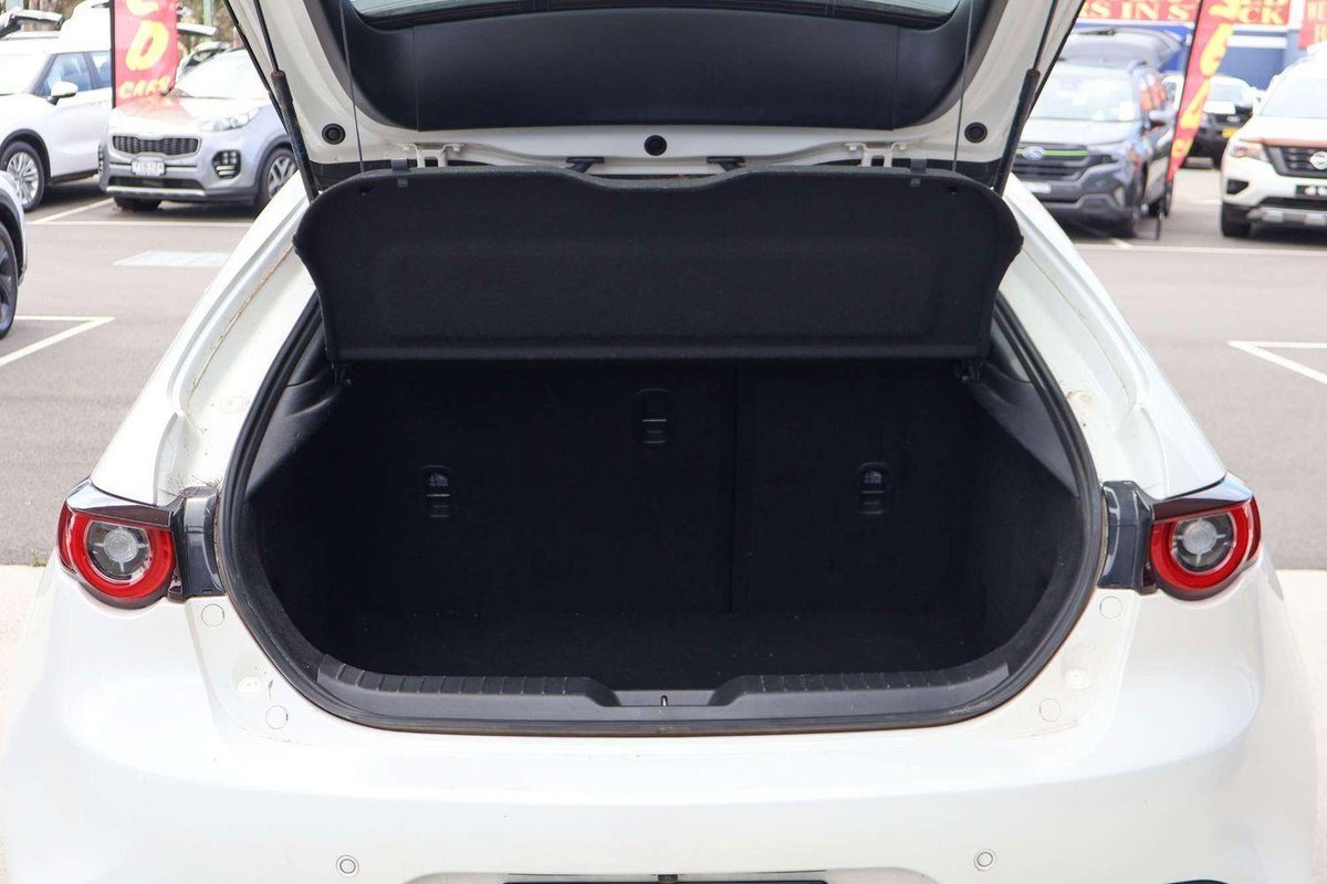 2024 Mazda 3 G20 Pure BP Series image 22