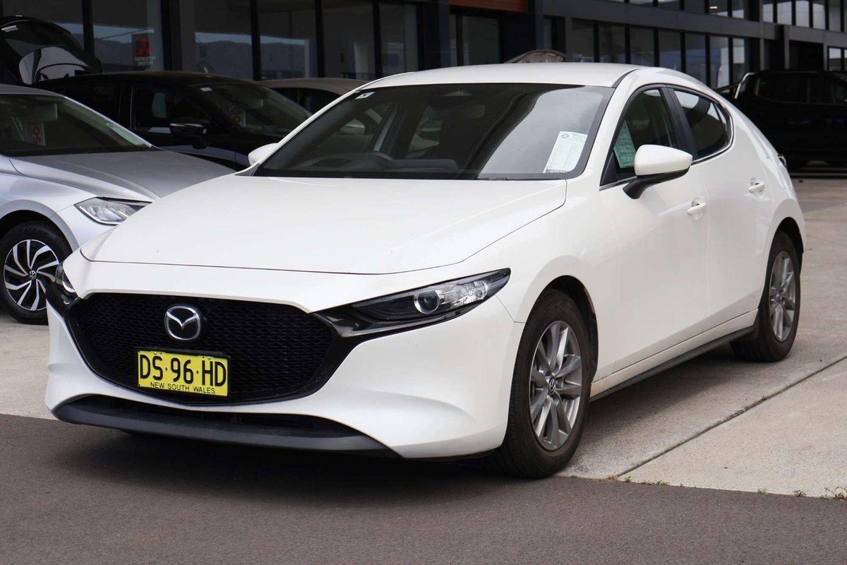 2024 Mazda 3 G20 Pure BP Series image 4