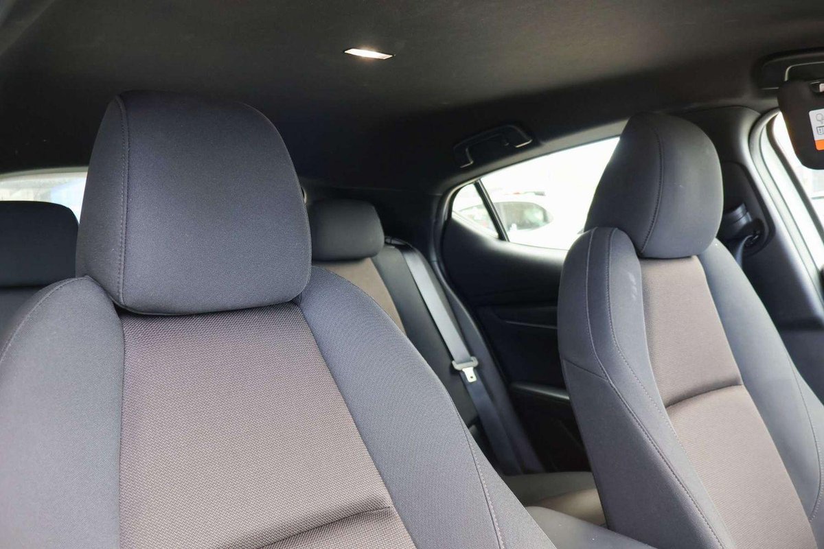 2024 Mazda 3 G20 Pure BP Series image 11