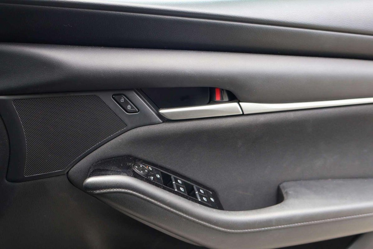 2024 Mazda 3 G20 Pure BP Series image 20