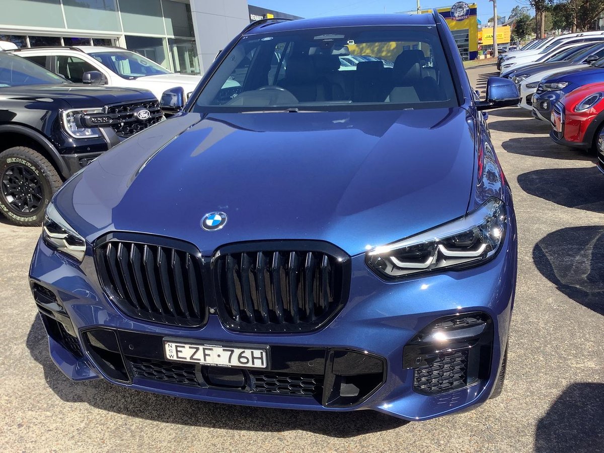 2022 BMW X5 xDrive30d M Sport G05 4X4 Constant image 2
