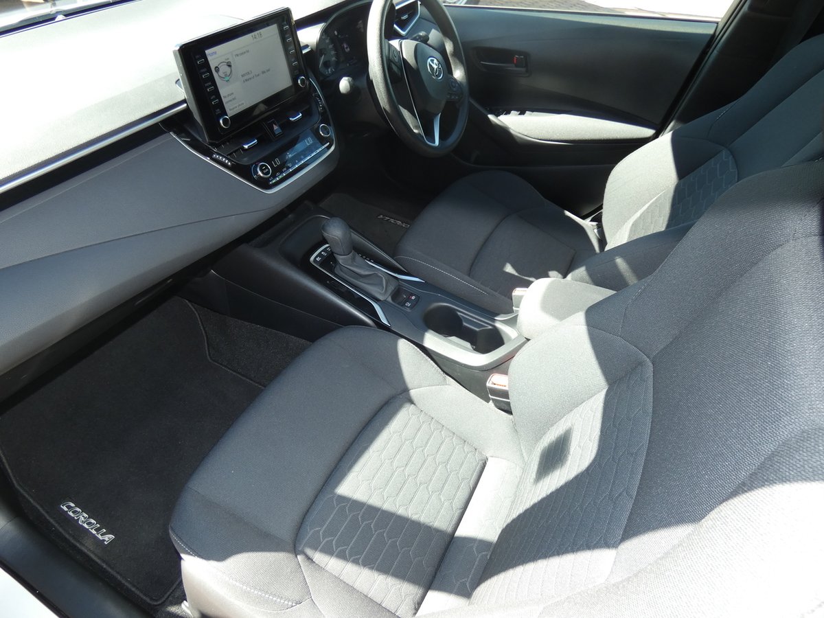 2018 Toyota COROLLA Ascent Sport image 16