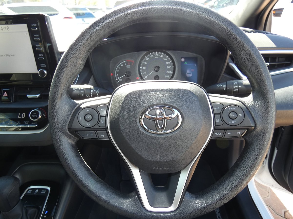 2018 Toyota COROLLA Ascent Sport image 18
