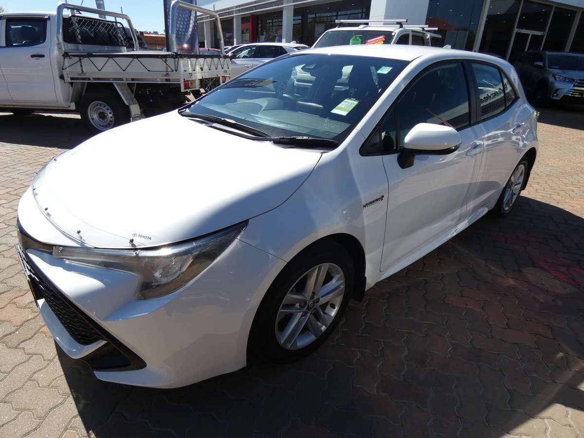 2018 Toyota COROLLA Ascent Sport image 6