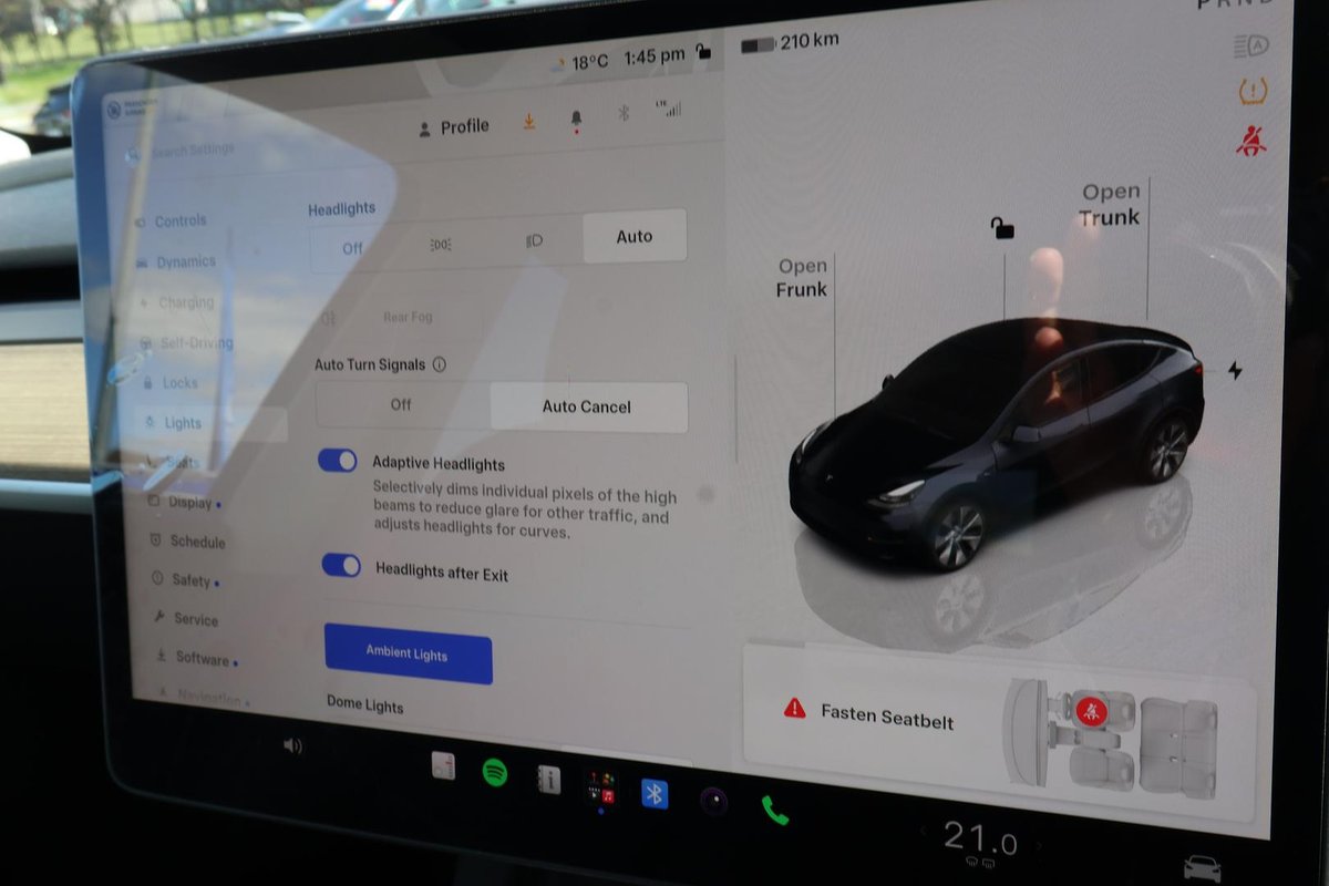 2023 Tesla Model Y Rear-Wheel Drive image 28