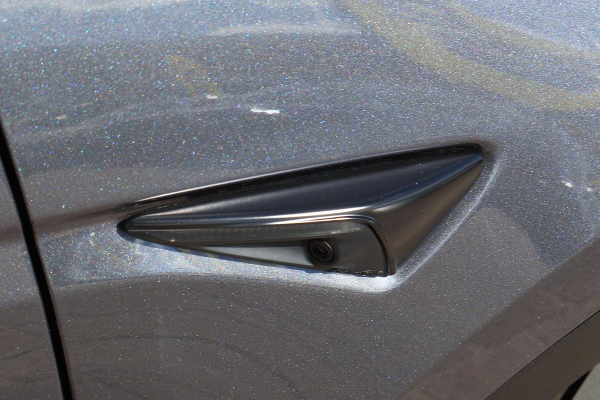 2023 Tesla Model Y Rear-Wheel Drive image 8