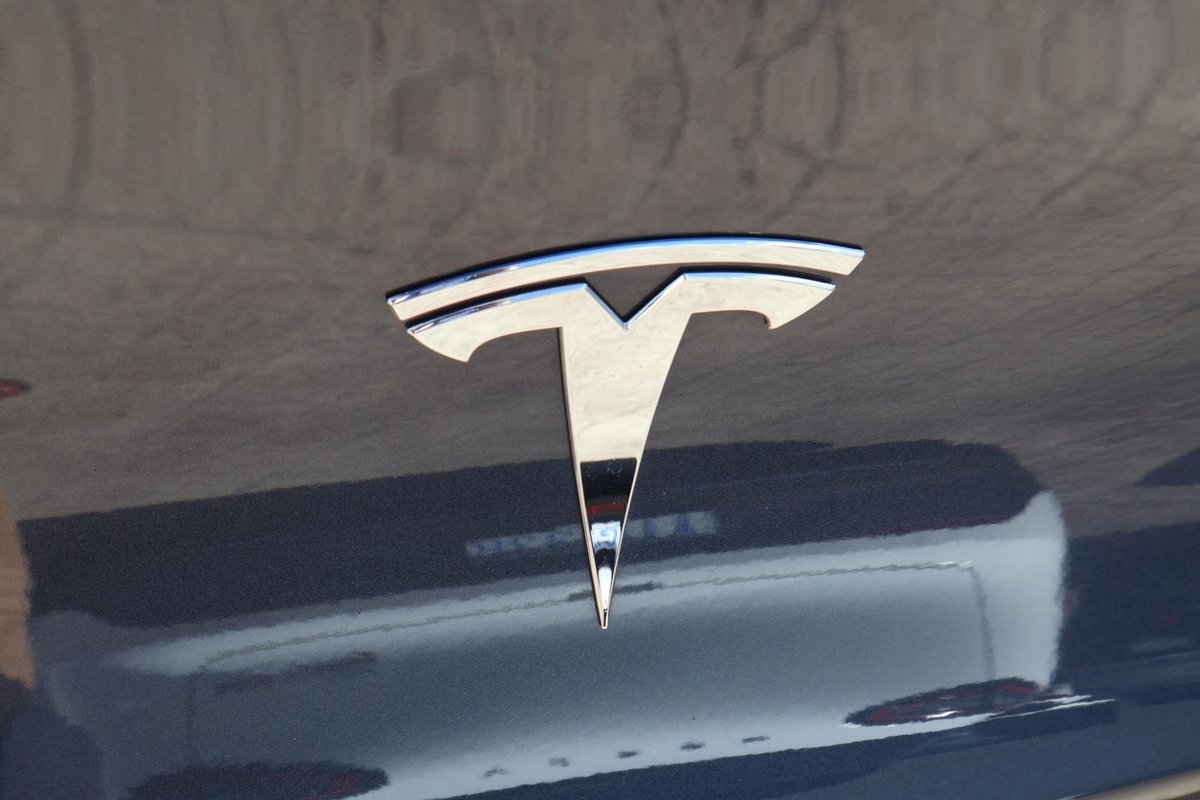 2023 Tesla Model Y Rear-Wheel Drive image 10