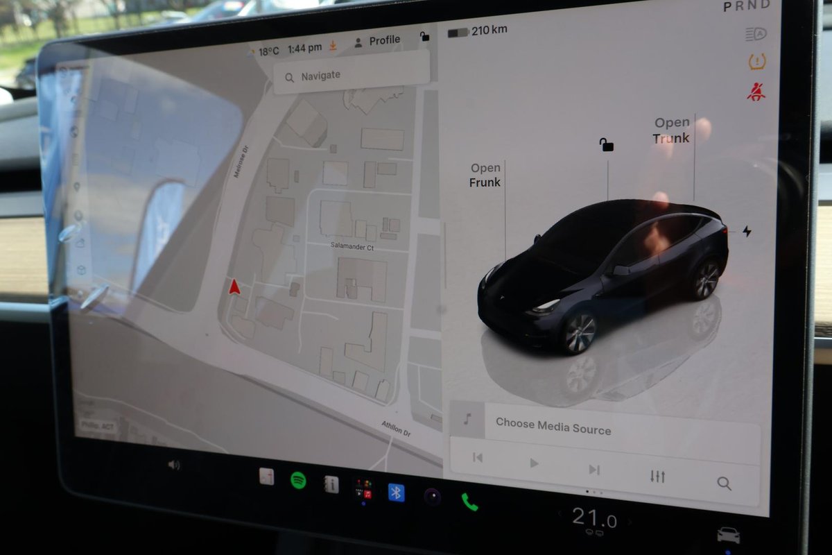 2023 Tesla Model Y Rear-Wheel Drive image 26