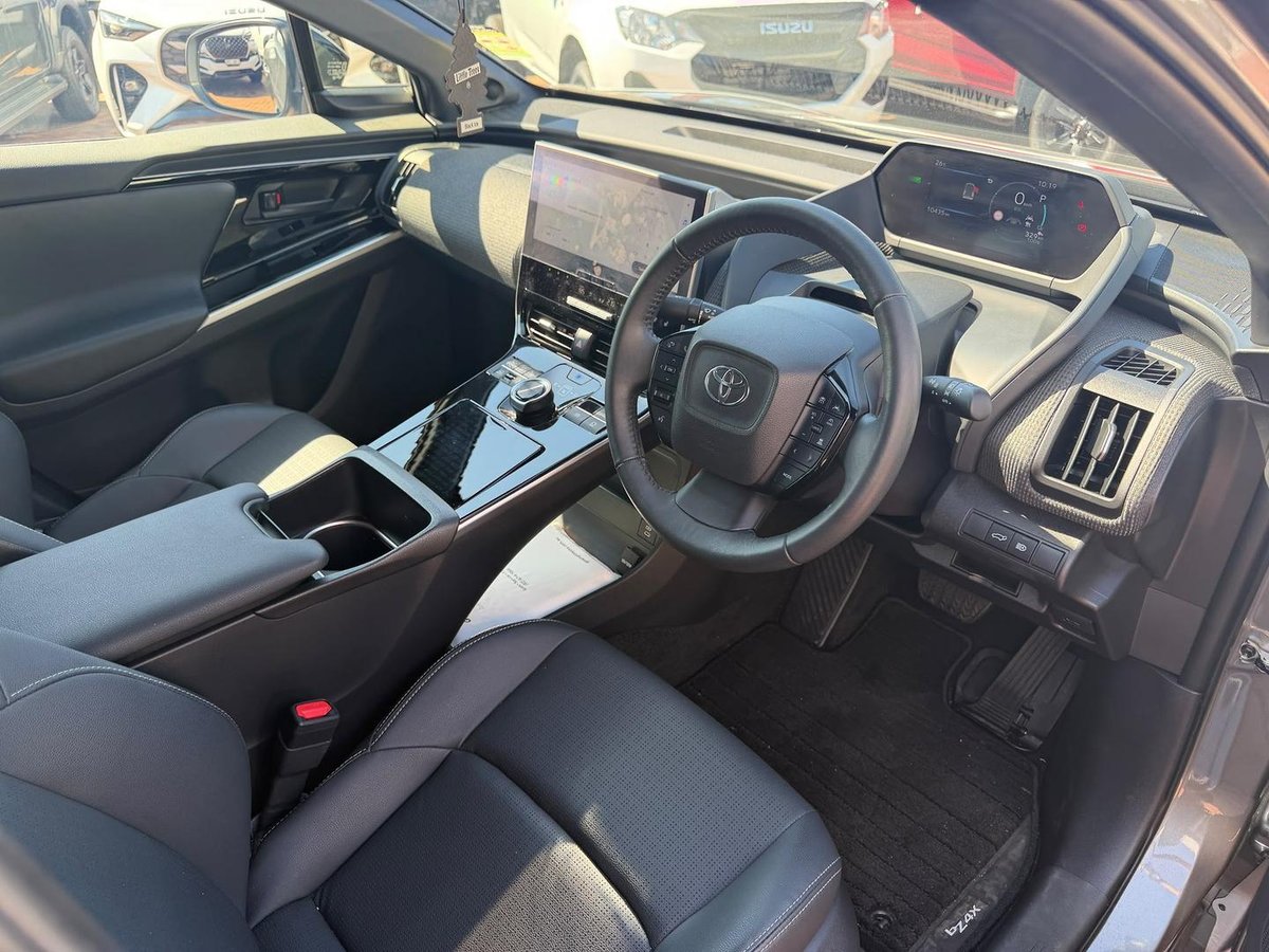 2023 Toyota bZ4X YEAM15R AWD image 19