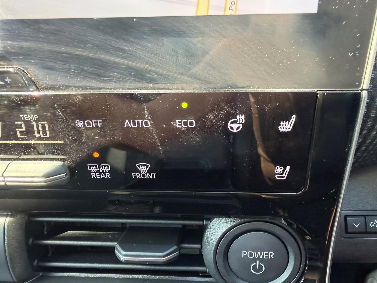 2023 Toyota bZ4X YEAM15R AWD image 13