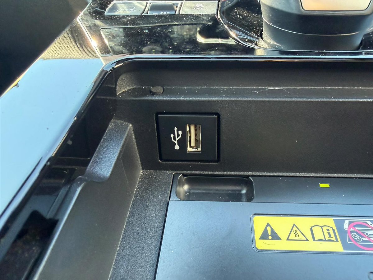 2023 Toyota bZ4X YEAM15R AWD image 21