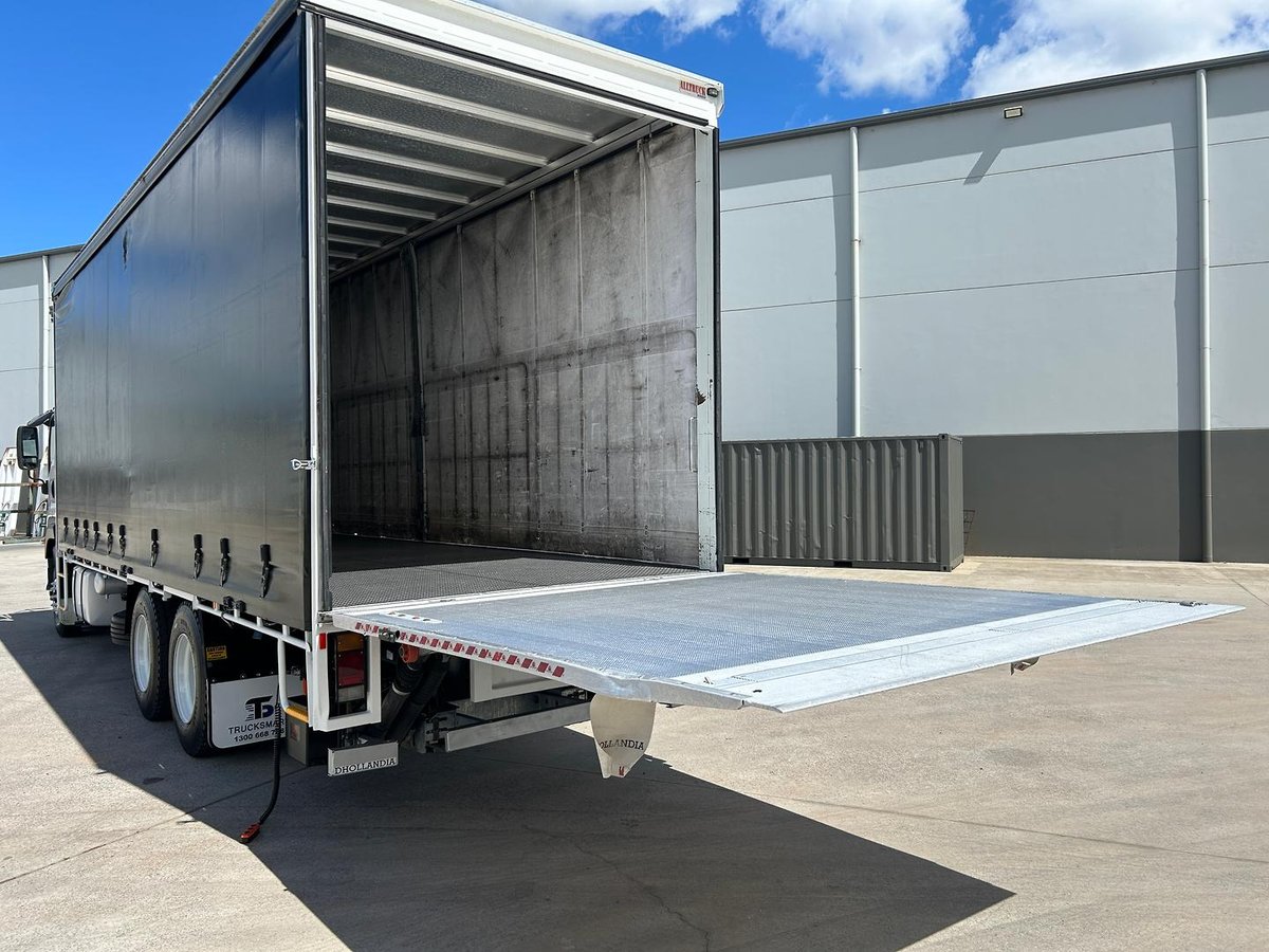 2018 Isuzu F Series FXL240-350 image 21