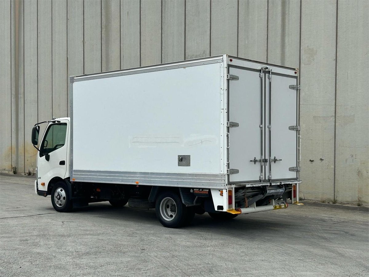 2022 Hino 300 Series 616 image 3