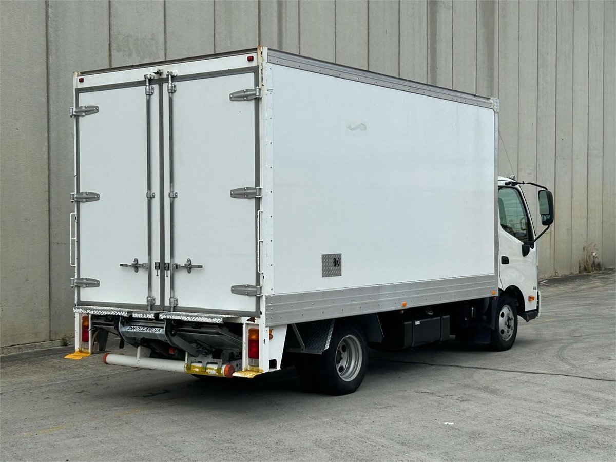 2022 Hino 300 Series 616 image 6