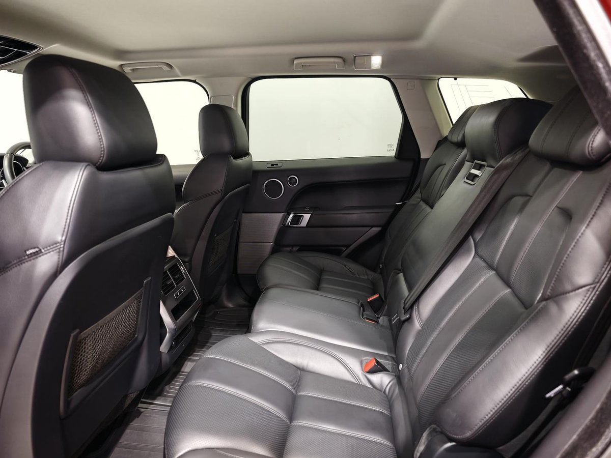 2025 Land Rover Range Rover Sport image 4