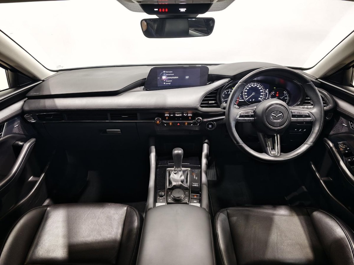 2019 Mazda 3 G25 GT BP Series image 18