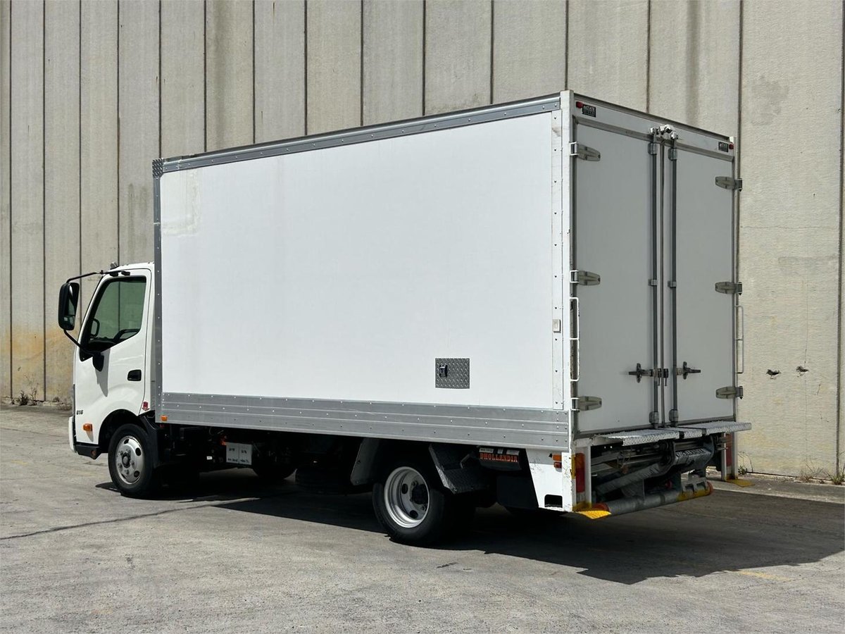2022 Hino 300 Series 616 image 3