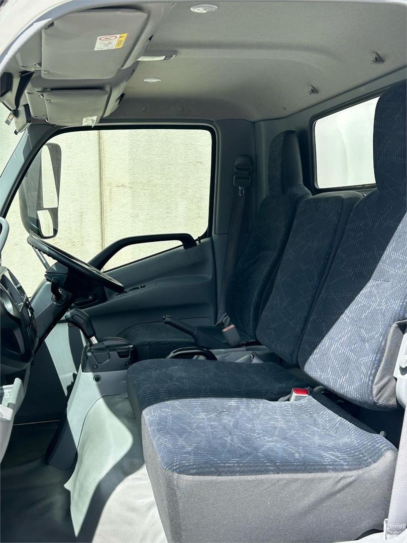 2022 Hino 300 Series 616 image 10
