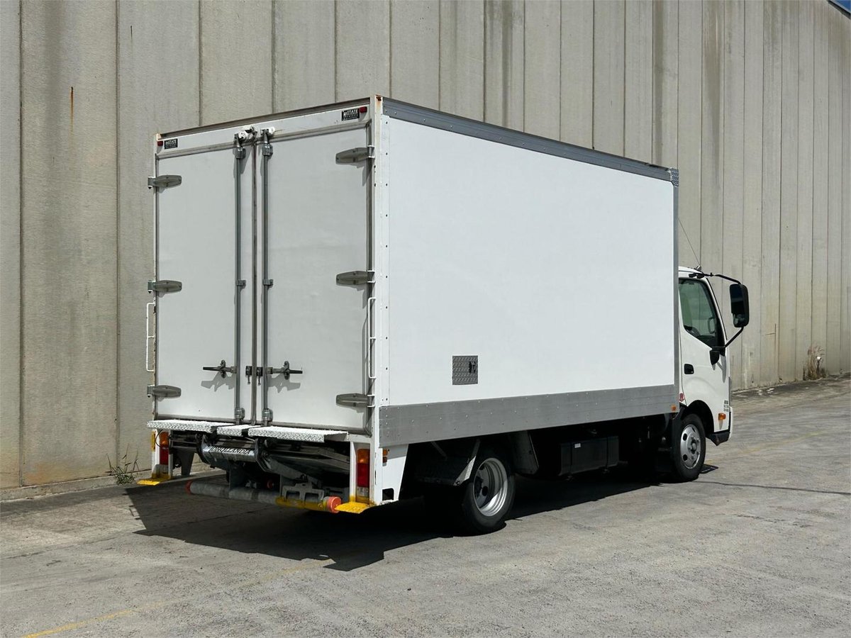 2022 Hino 300 Series 616 image 6