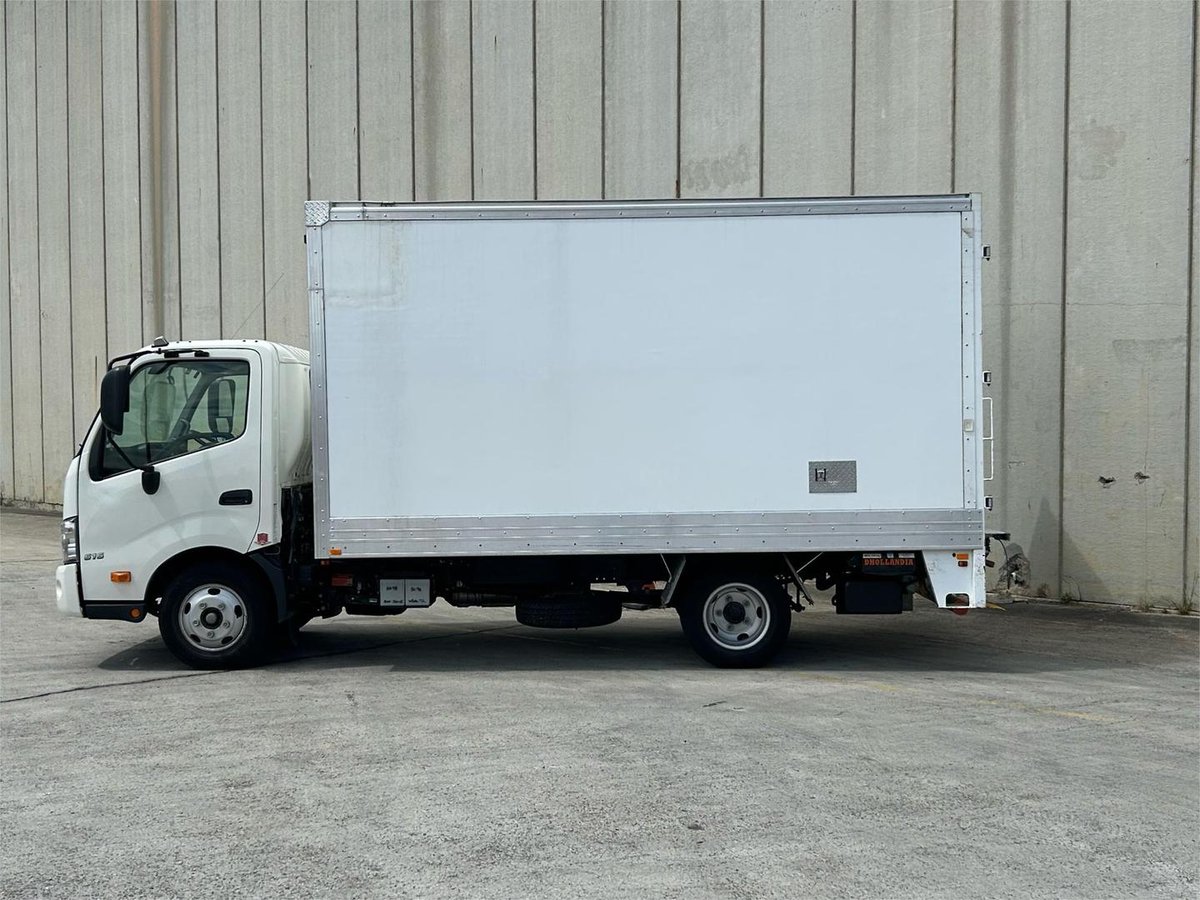 2022 Hino 300 Series 616 image 2