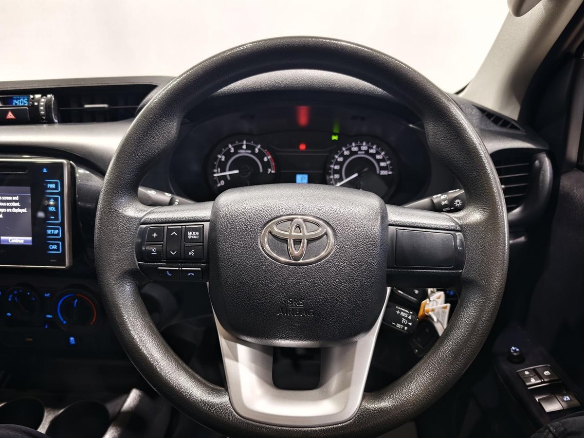 2018 Toyota Hilux Workmate TGN121R 4x2 image 8