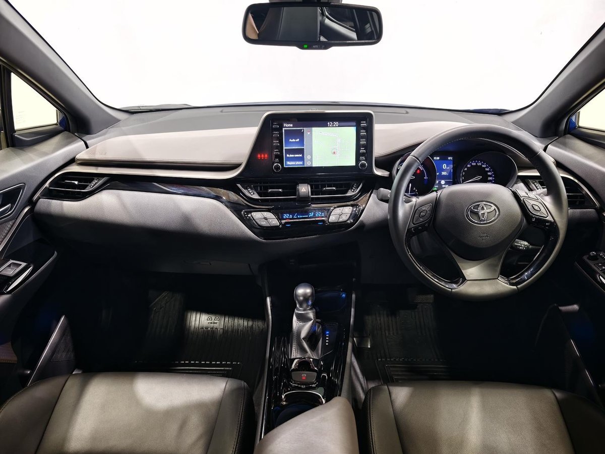 2023 Toyota C-HR Koba ZYX10R image 15