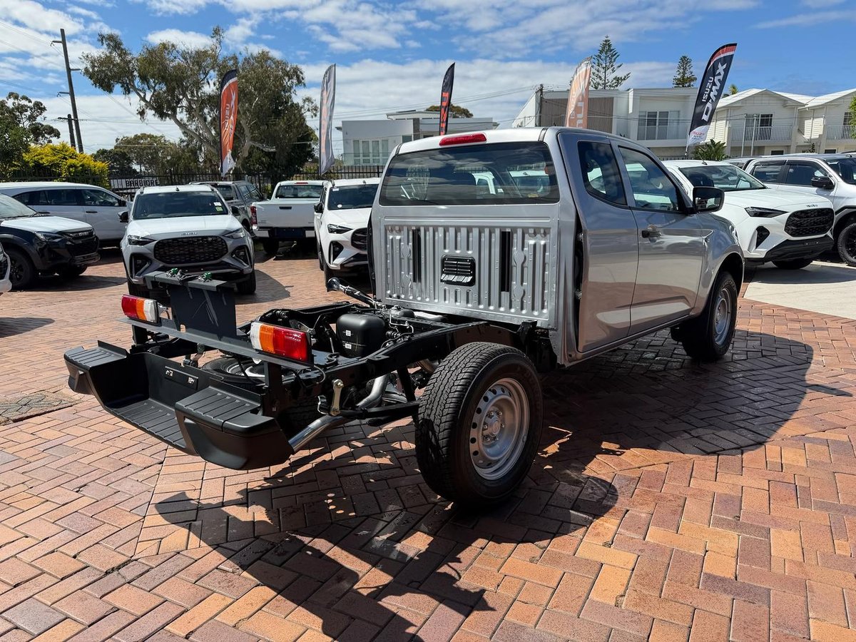 2026 Isuzu D-MAX SX MY25.5 4X4 Dual Range image 7