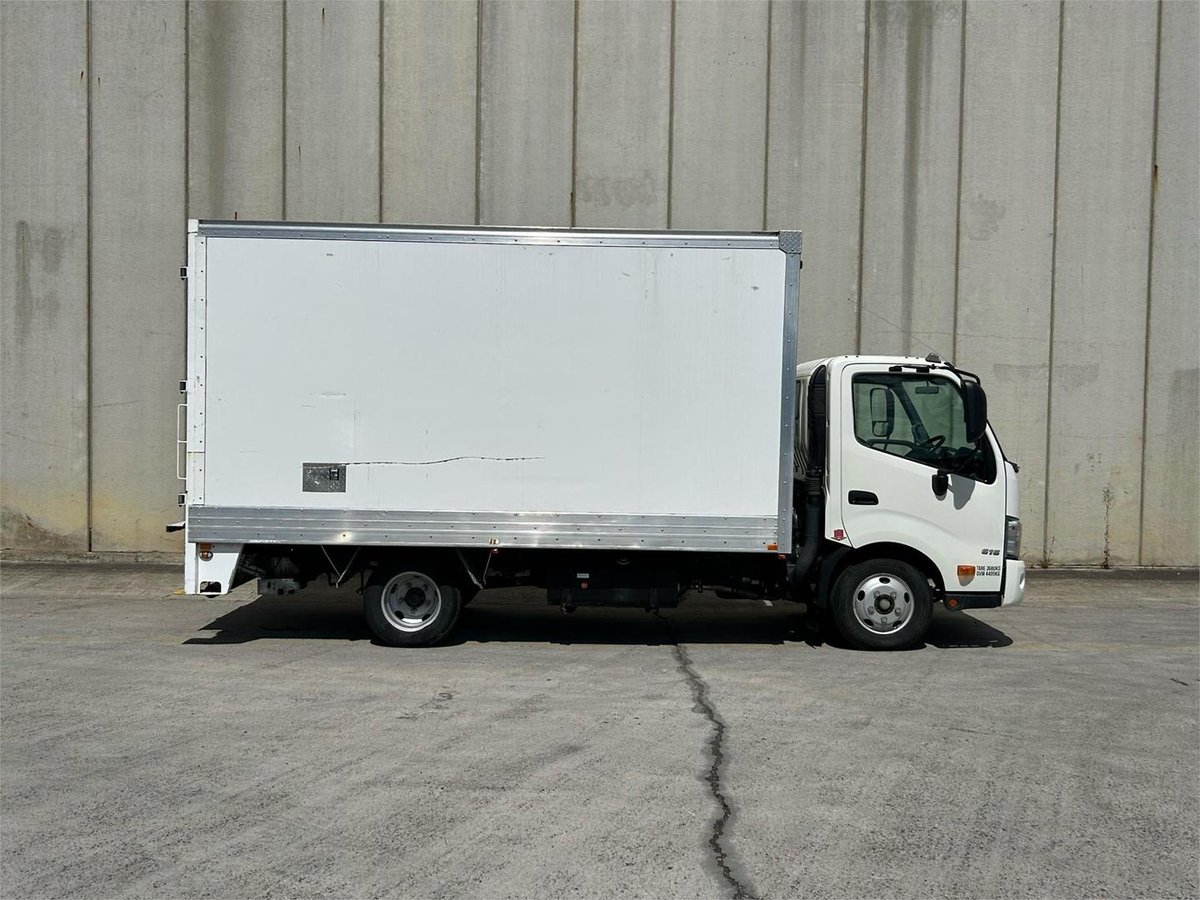 2022 Hino 300 Series 616 image 7