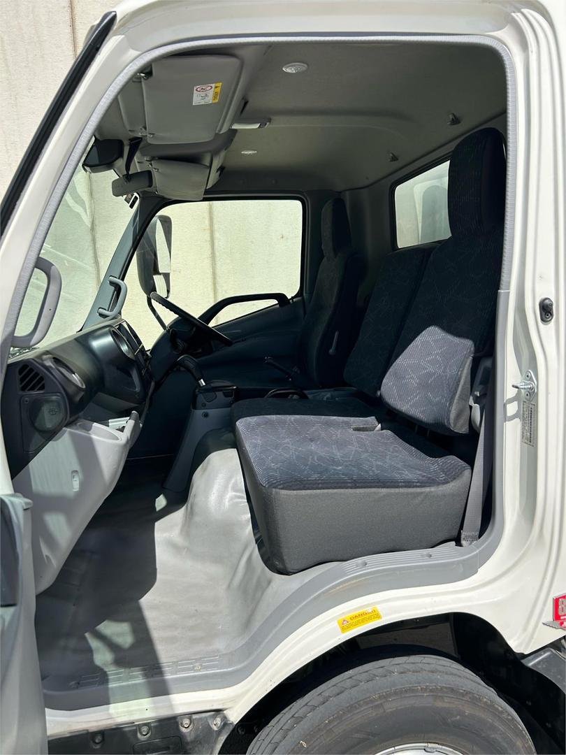 2022 Hino 300 Series 616 image 10