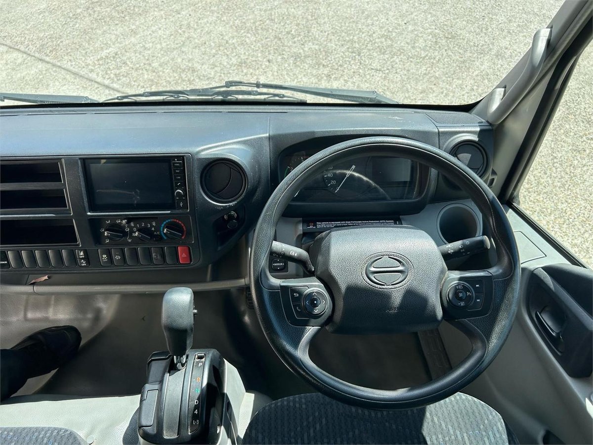 2022 Hino 300 Series 616 image 12