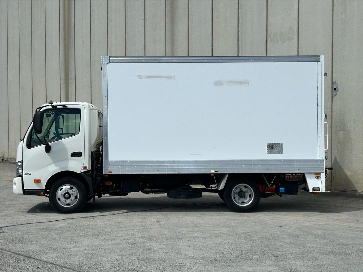 2022 Hino 300 Series 616 image 2