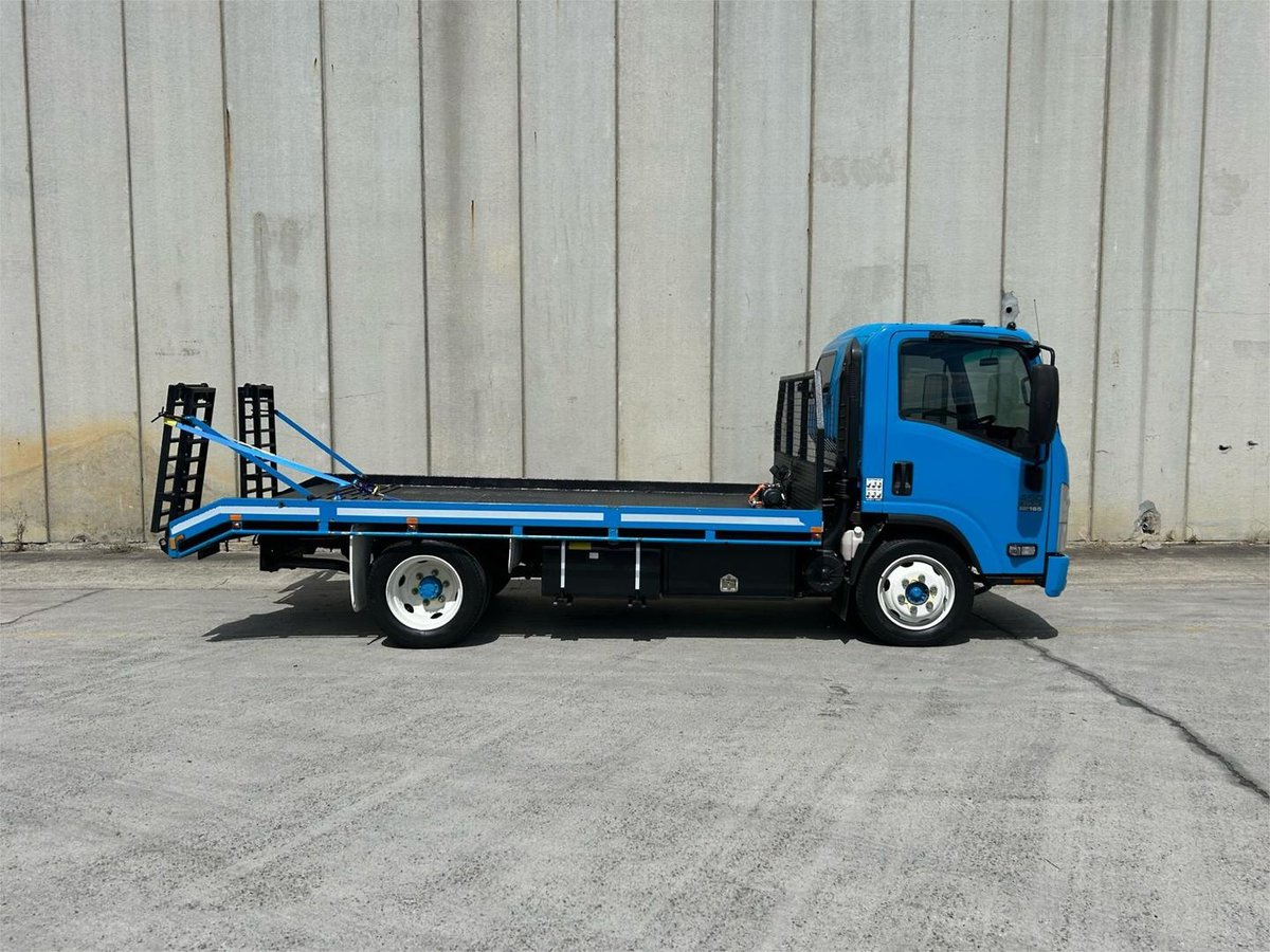 2014 Isuzu N Series NQR 450 image 8
