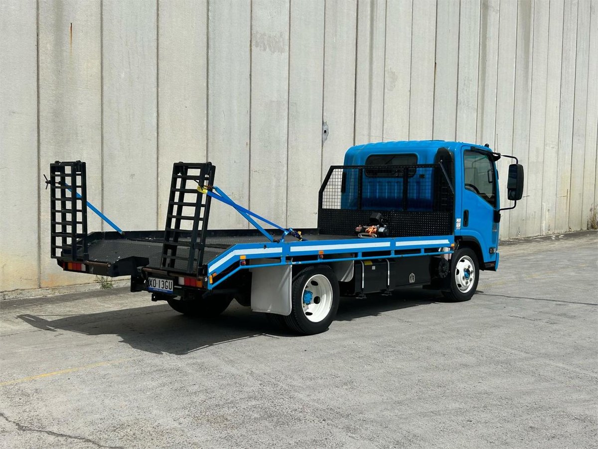 2014 Isuzu N Series NQR 450 image 7