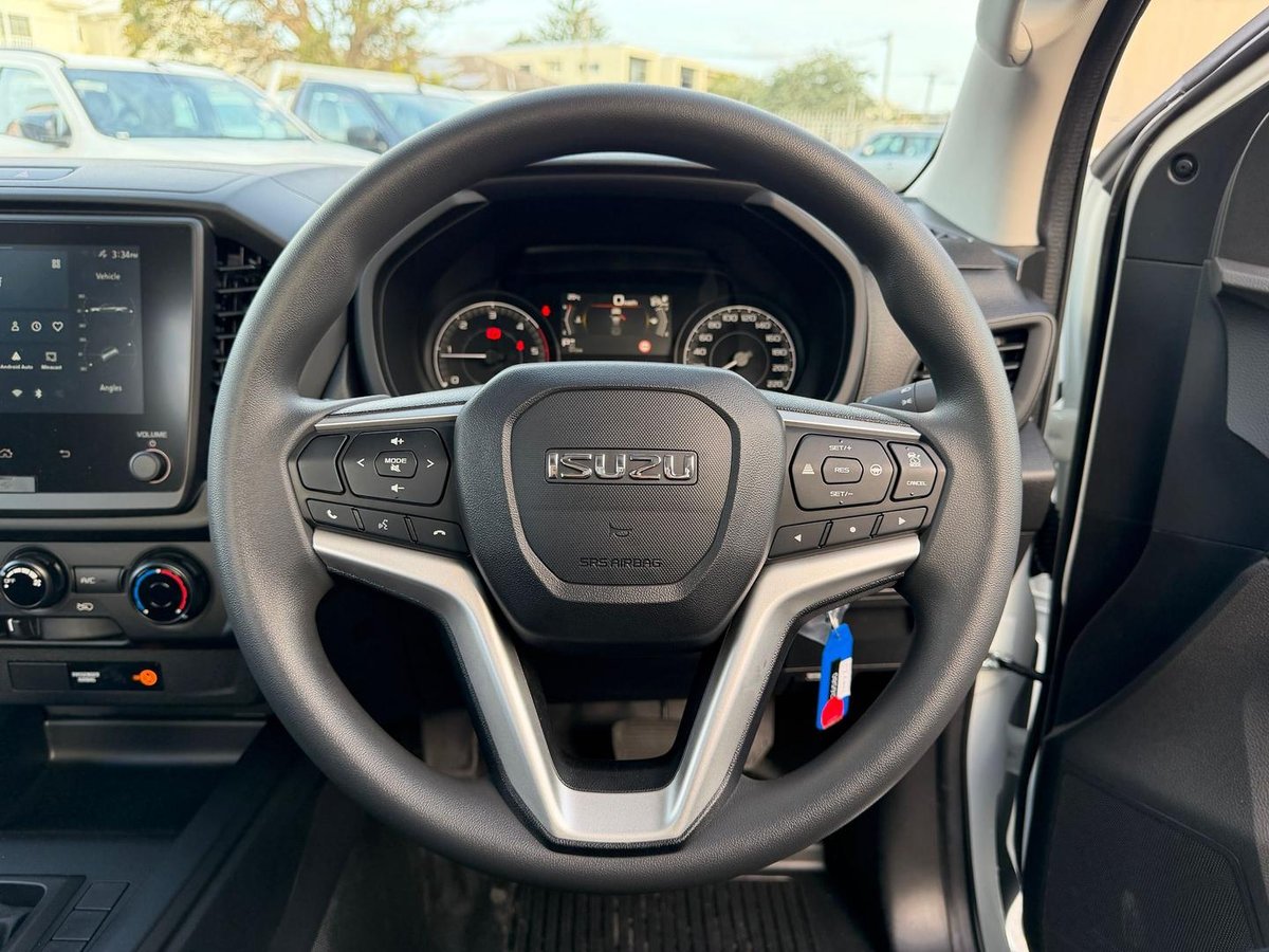 2026 Isuzu D-MAX SX High Ride MY25.5 4x2 image 26