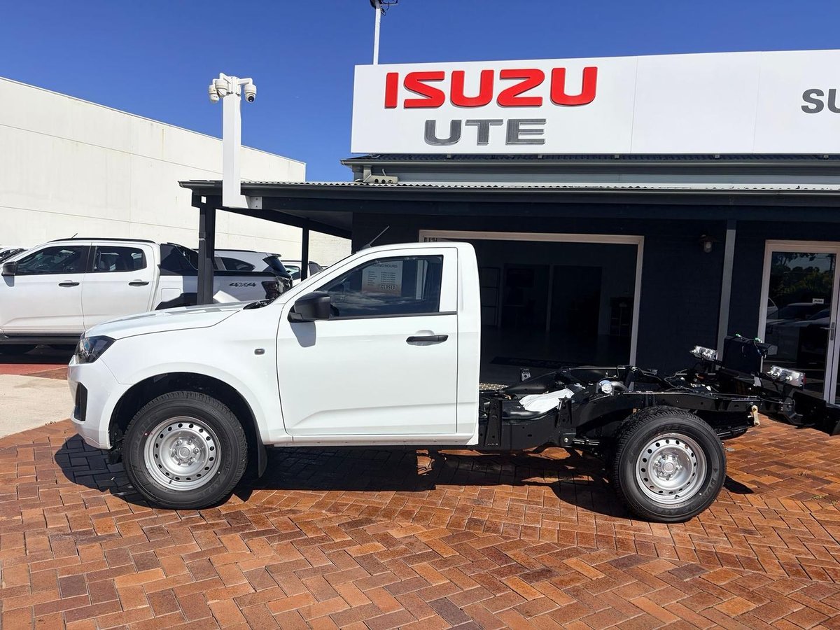 2026 Isuzu D-MAX SX High Ride MY25.5 4x2 image 5