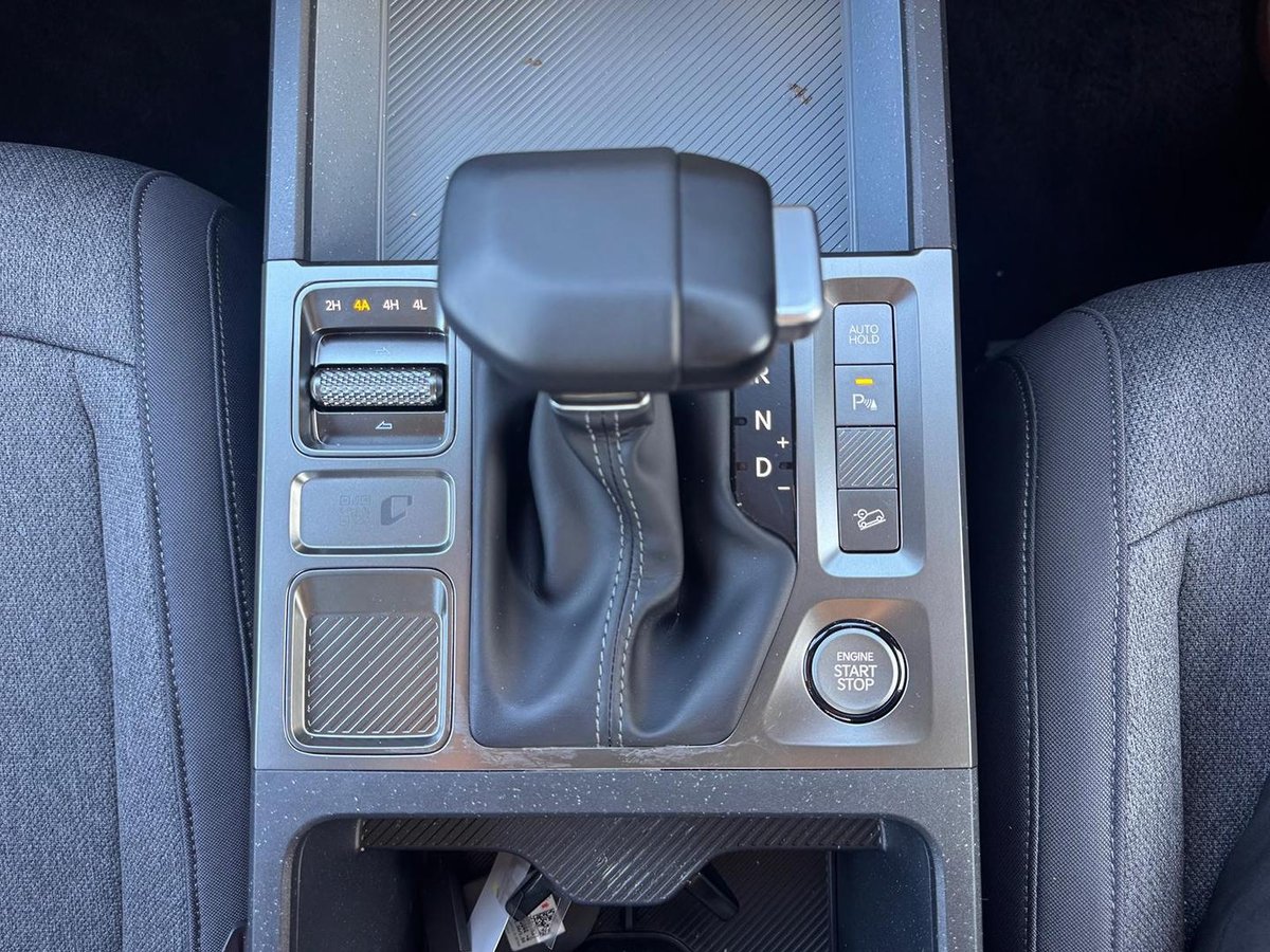 2026 Isuzu D-MAX SX High Ride MY25.5 4x2 image 27