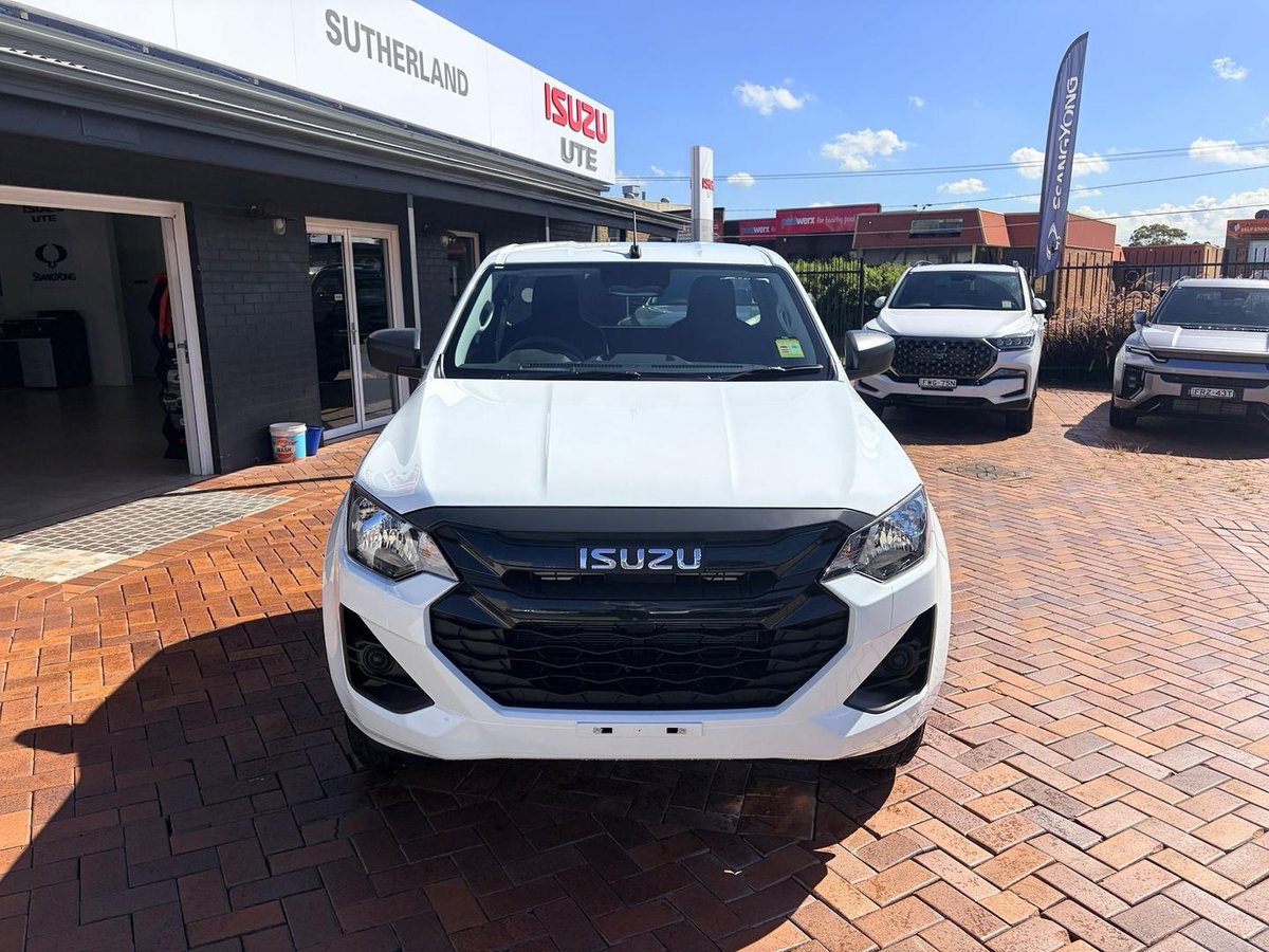 2026 Isuzu D-MAX SX High Ride MY25.5 4x2 image 4