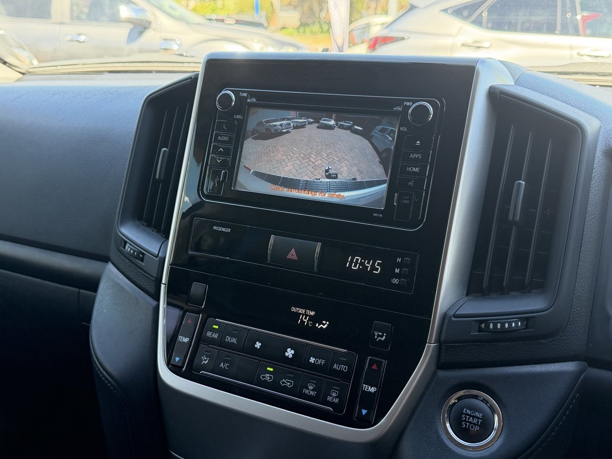 2019 Toyota Landcruiser GXL VDJ200R 4X4 Dual Range image 16