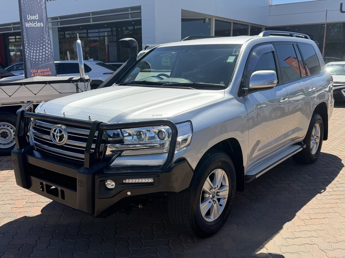 2019 Toyota Landcruiser image 3