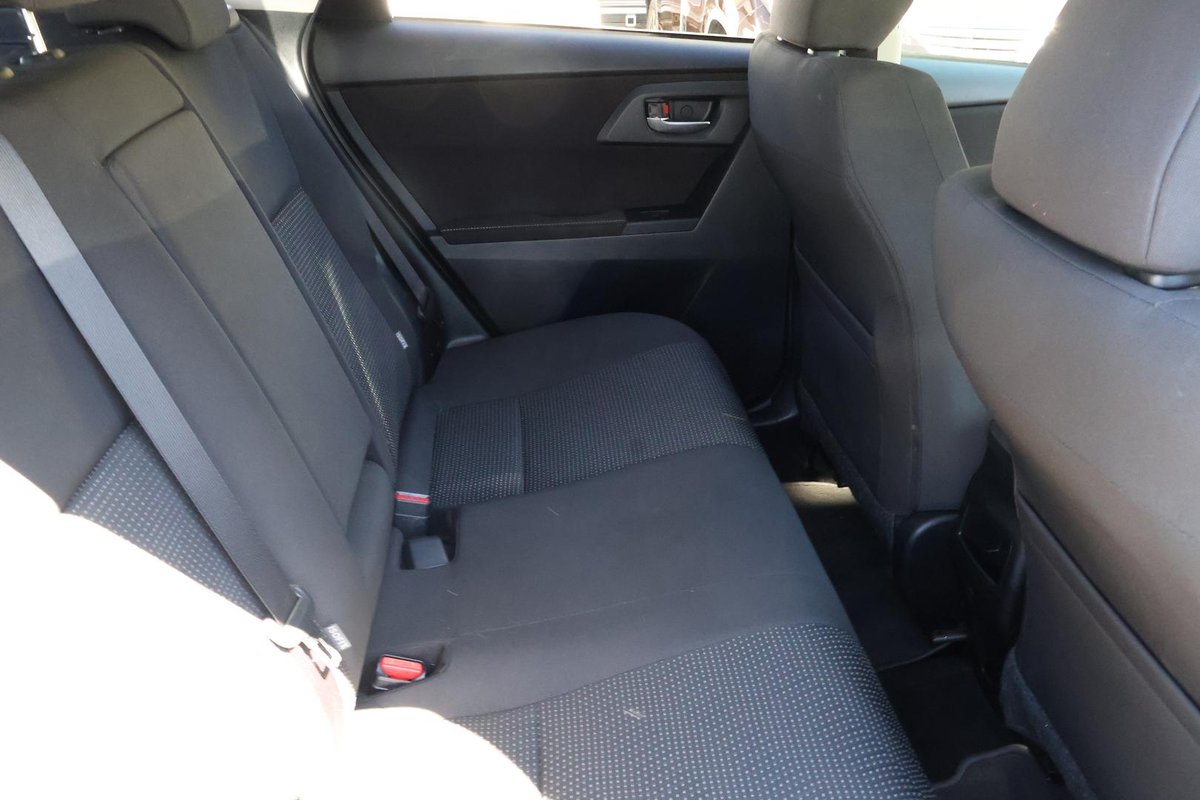 2017 Toyota Corolla Hybrid ZWE186R image 16
