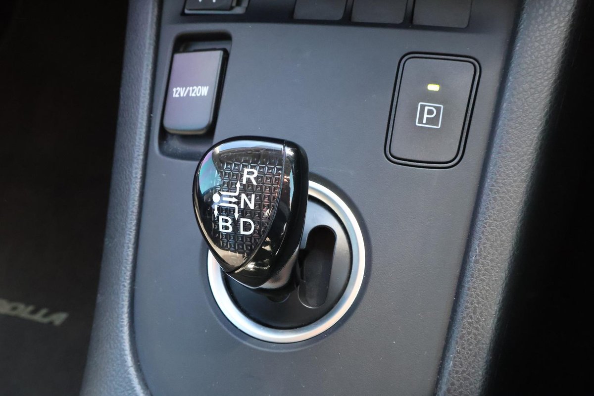 2017 Toyota Corolla Hybrid ZWE186R image 22