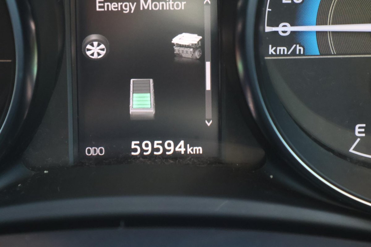 2017 Toyota Corolla Hybrid ZWE186R image 26