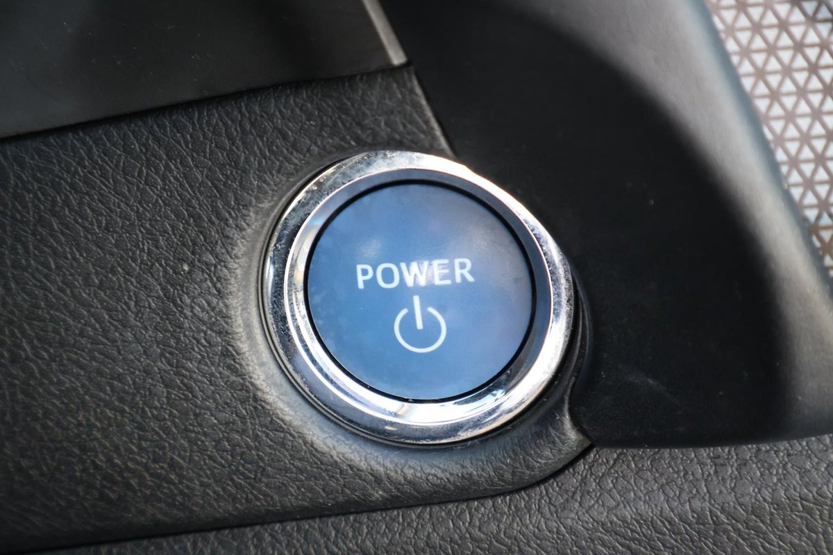 2017 Toyota Corolla Hybrid ZWE186R image 30