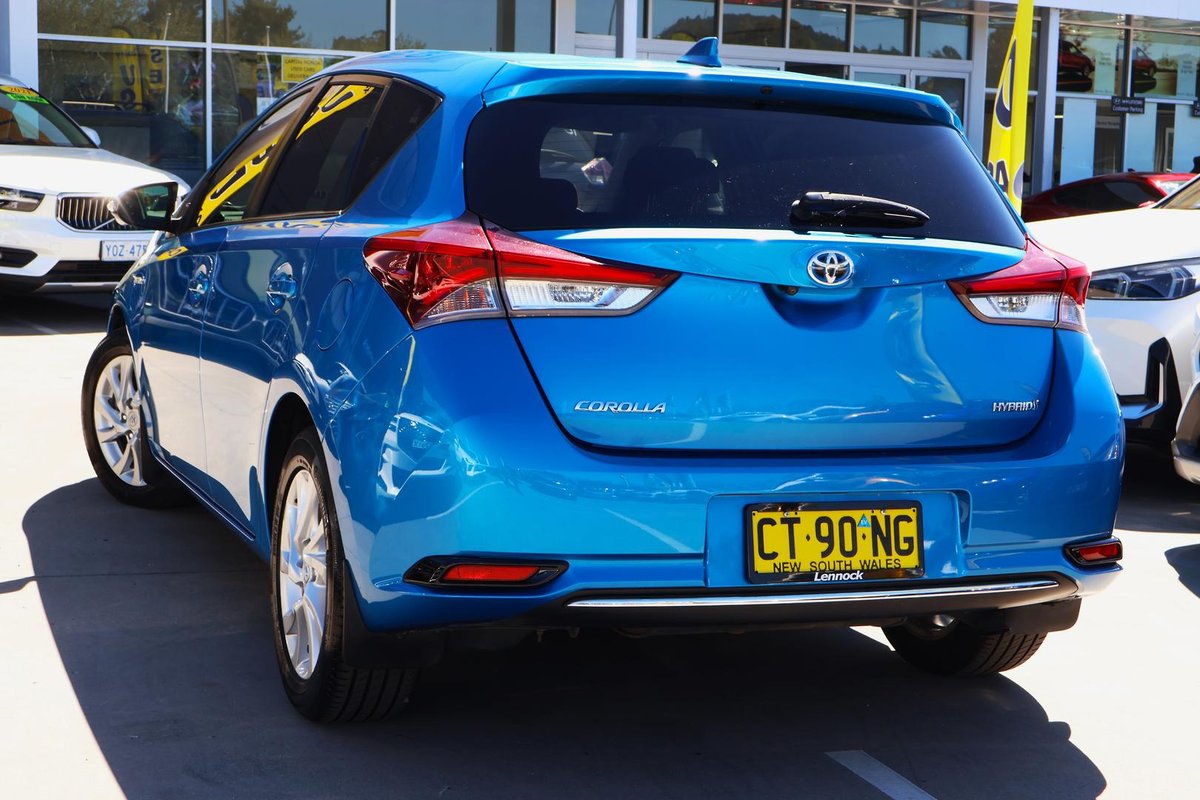 2017 Toyota Corolla Hybrid ZWE186R image 4