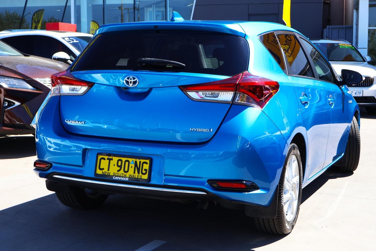 2017 Toyota Corolla Hybrid ZWE186R image 5
