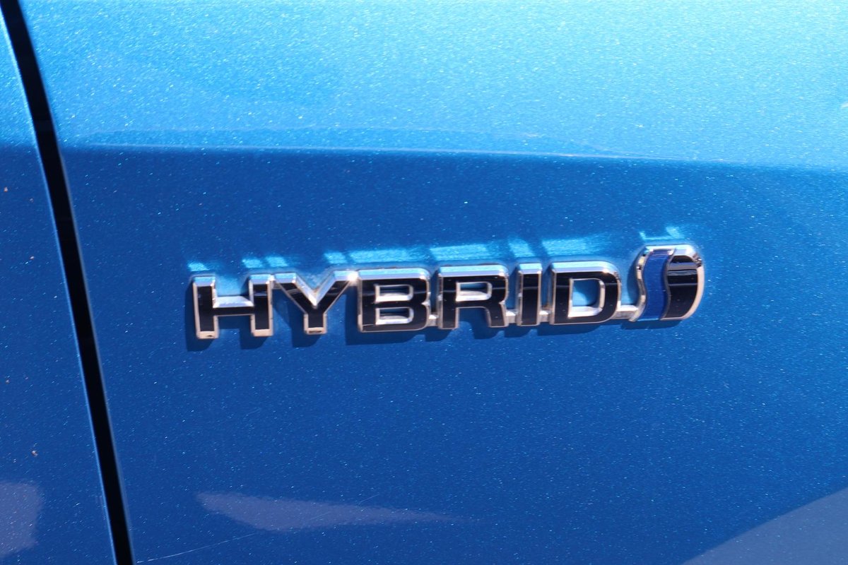 2017 Toyota Corolla Hybrid ZWE186R image 8