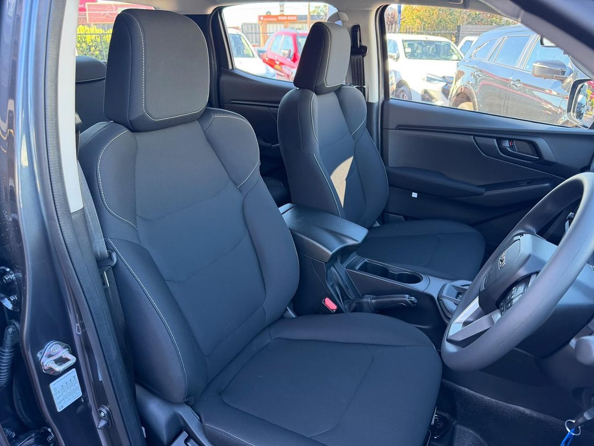 2026 Isuzu D-MAX SX MY25.5 4X4 Dual Range image 25