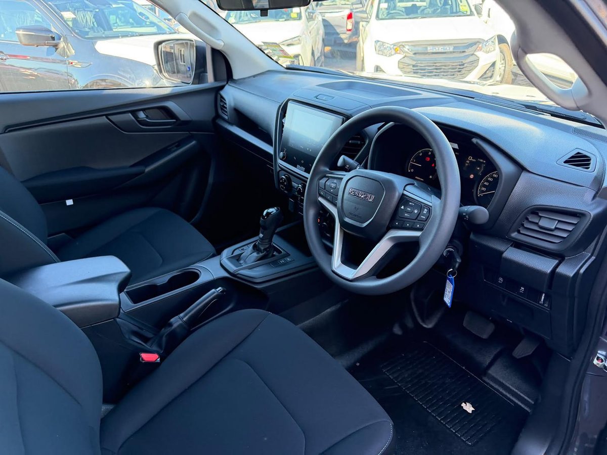2026 Isuzu D-MAX SX MY25.5 4X4 Dual Range image 14