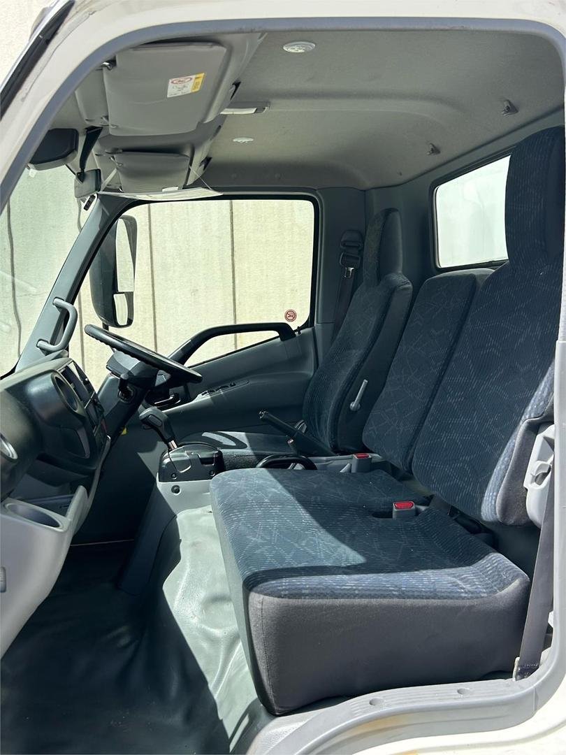 2022 Hino 300 Series 616 image 10